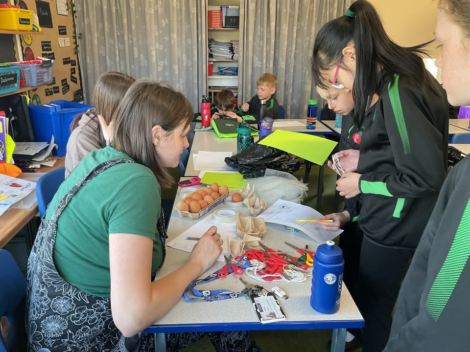 West Craven High School treated our Year 5s to an 'Extravaganza' yesterday. Each group designed a parachute to safely drop an egg! 3 groups transported their egg!