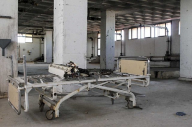 Buen día para recordar cómo dejó el Hospital Militar tras cerrarlo en 2003,el gobierno socialista autonómico de María Jesús Montero...
