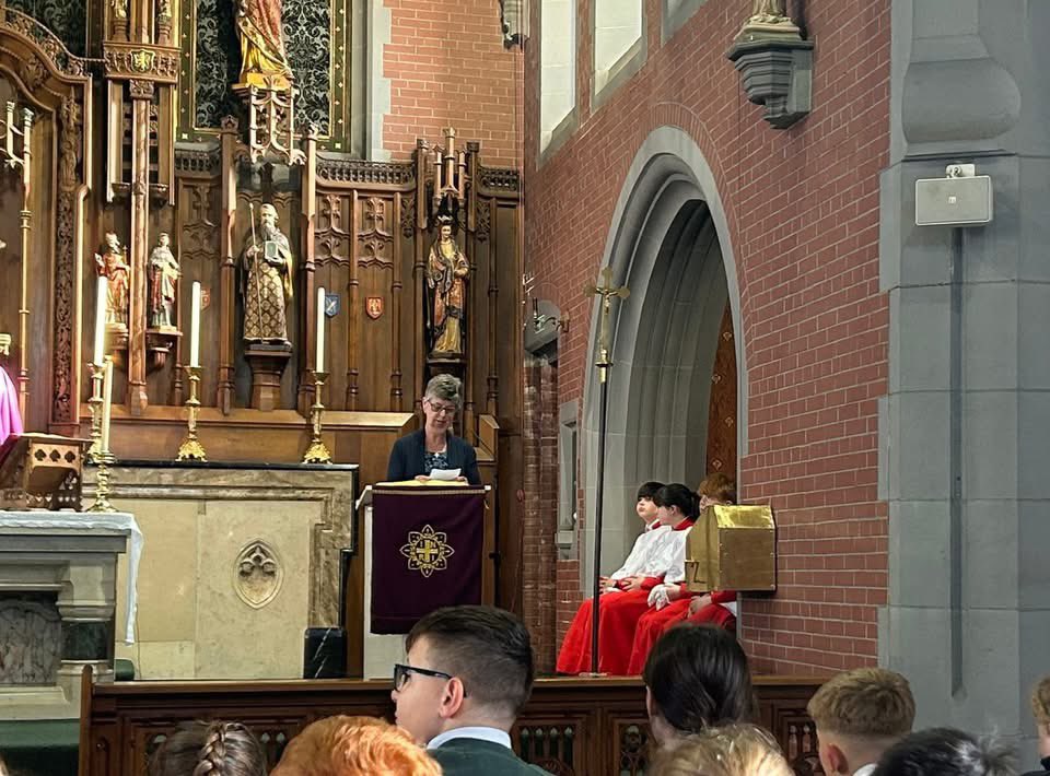 What a wonderful Mass that was celebrated for Mrs Wood today!
It was super to see our parish and parents along with past pupils and colleagues, who have shared many memories with Mrs Wood.A huge thank you to everyone, especially our staff and our children who read, served etc