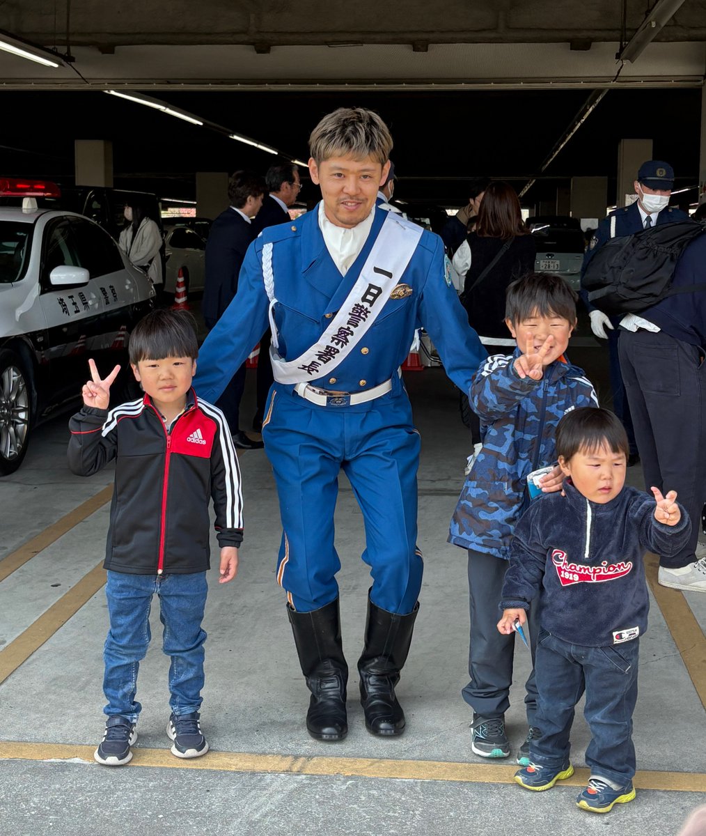 Takumi Takahashi #13 HRC (@takumi13_hrc) on Twitter photo 白バイ隊員(一日警察署長)に就任!?
Takumi Takahashi official staff.
#一日警察署長
#鴻巣警察署
#春の交通安全運動
#北本市
#鴻巣市
#自転車ヘルメット着用
facebook.com/Takumi.Takahas… 白バイ隊員(一日警察署長)に就任!?
Takumi Takahashi official staff.
#一日警察署長
#鴻巣警察署
#春の交通安全運動
#北本市
#鴻巣市
#自転車ヘルメット着用
facebook.com/Takumi.Takahas…