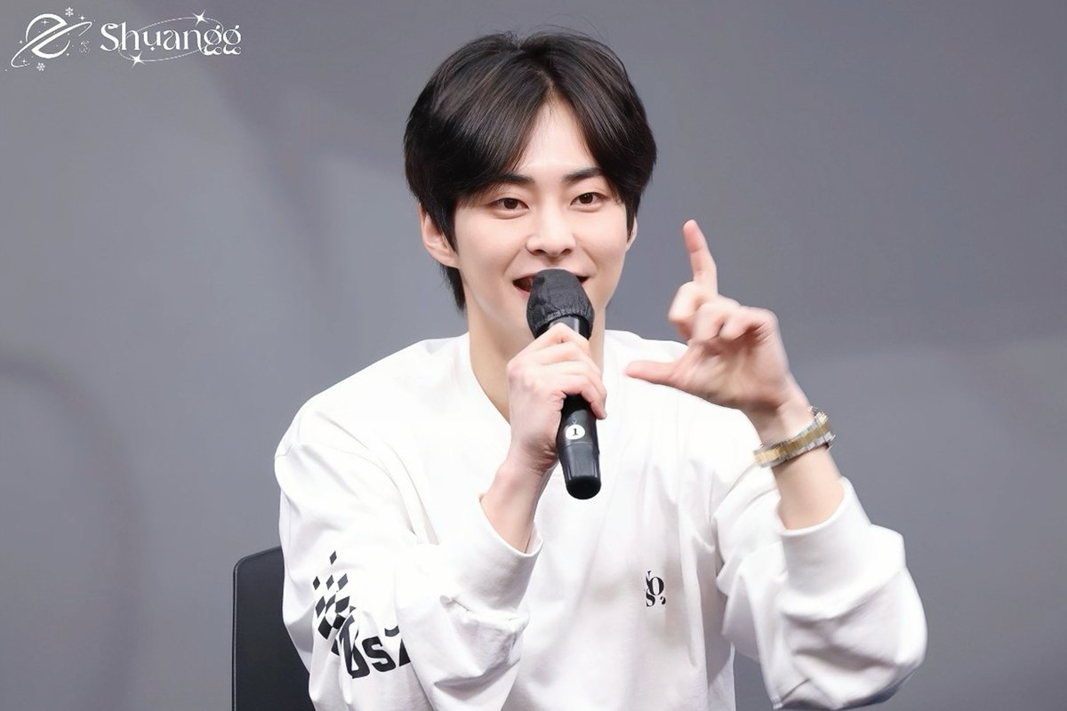 250405｜K-pop together
#xiumin #김민석 
#시우민 #シウミン
<a href="/XIUMIN_INB100/">XIUMIN_official</a>