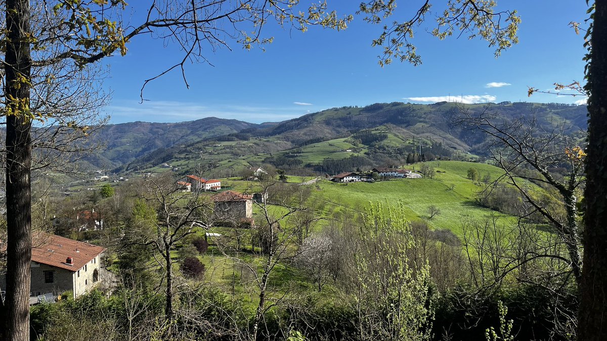 Udaberri beteko giroa Bergaran <a href="/Euskalmet/">Euskalmet</a>