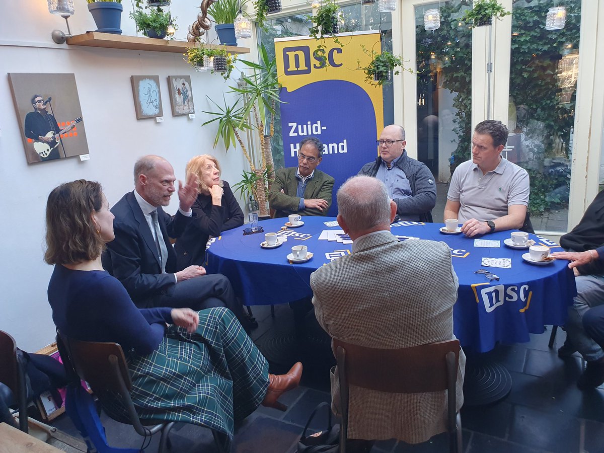 Mireille Louwerens (@mlouwerens) on Twitter photo Inloopspreekuur <a href="/NwSocContract/">Nieuw Sociaal Contract</a> met Tweede Kamerlid <a href="/willemjkoops/">Willem Koops</a>
Interessante discussies, wat leeft bij de burger? Informatie ophalen in de praktijk om in verschillende dossiers te kunnen gebruiken #bottomup
#NSC
#bestaanszekerheid
#goedbestuur Inloopspreekuur <a href="/NwSocContract/">Nieuw Sociaal Contract</a> met Tweede Kamerlid <a href="/willemjkoops/">Willem Koops</a>
Interessante discussies, wat leeft bij de burger? Informatie ophalen in de praktijk om in verschillende dossiers te kunnen gebruiken #bottomup
#NSC
#bestaanszekerheid
#goedbestuur