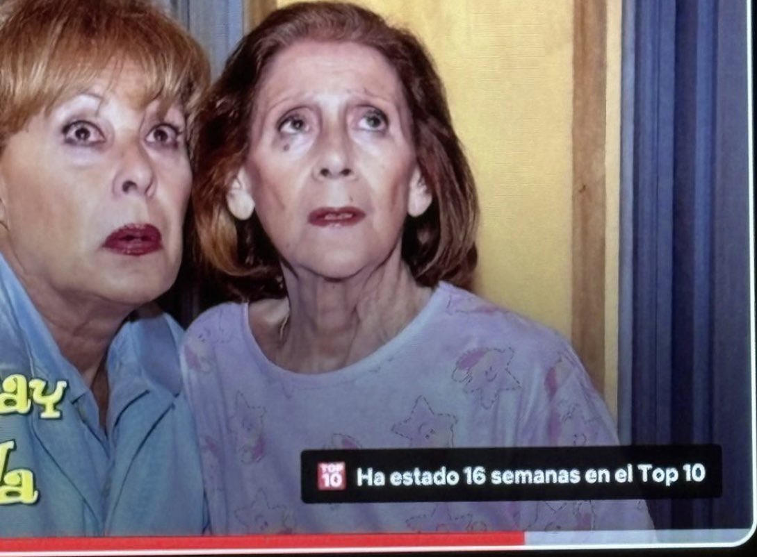 Lalapo34's tweet photo. Dime una serie que después de más de 20 años, haya estado 16 semanas en el Top 10 de una plataforma 🚬✨ https://t.co/N4fdyXTESm