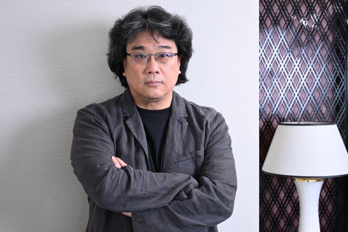 wwd_jp's tweet photo. 【インタビュー】ポン・ジュノ監督が映画「ミッキー17」で描きたかったこととは? 「この映画はラブストーリーだ」
#ポン・ジュノ #映画ミッキー17
https://t.co/nuFQcL6SbT https://t.co/qszQChFldF