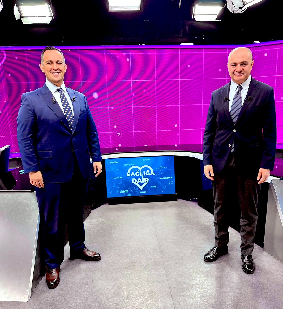 “Sağlığa Dair” programında bu hafta beyin ve sinir hastalıklarını Prof Dr Hakan Emmez  ile konuştuk..Katılımlarından dolayı teşekkürler.. @benguturk_tv <a href="/hakanemmez/">Hakan Emmez</a>