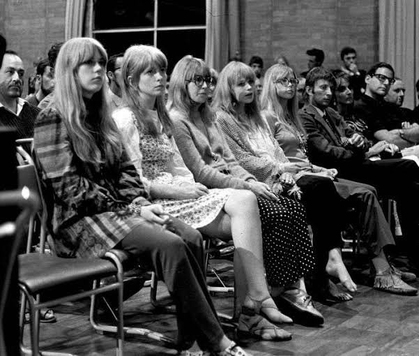 groovyboyd's tweet photo. Happy 79th birthday to the lovely, Jane Asher! 🤍
Here are a few photos of Pattie photographed with Jane https://t.co/aI9gZqjuwE