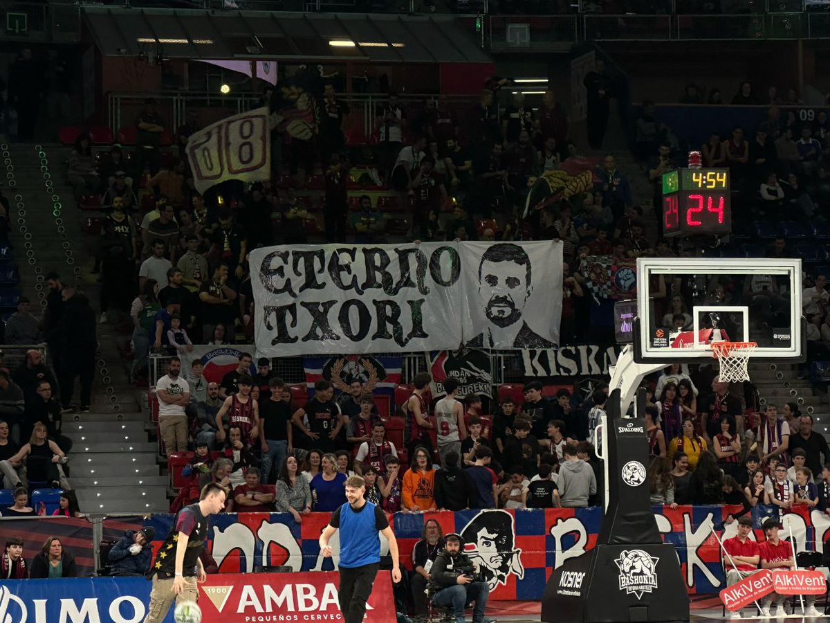 indarbaskonia86's tweet photo. Eterno Txori, DEP

Un abrazo a la familia de @IMP2001Estu https://t.co/opqRGr9kae