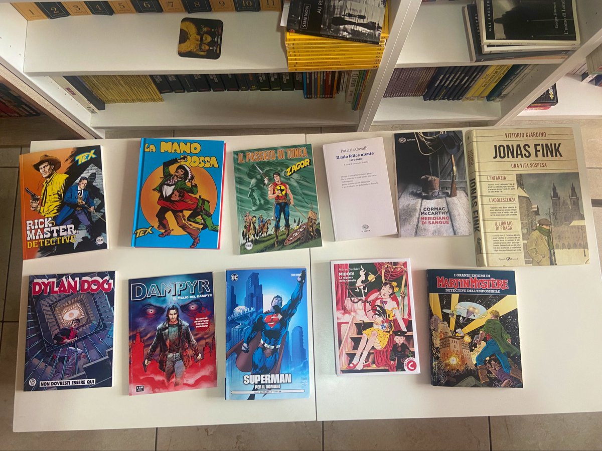 Tra novità e uscite fresche di edicola, occasioni su Vinted (Jonas Fink), sconti Einaudi (purtroppo già terminati),  Fumetti in versione economica (Coconico Tascabili e DC Pocket), 
ecco i miei ultimi acquisti! 

♥️💭📚