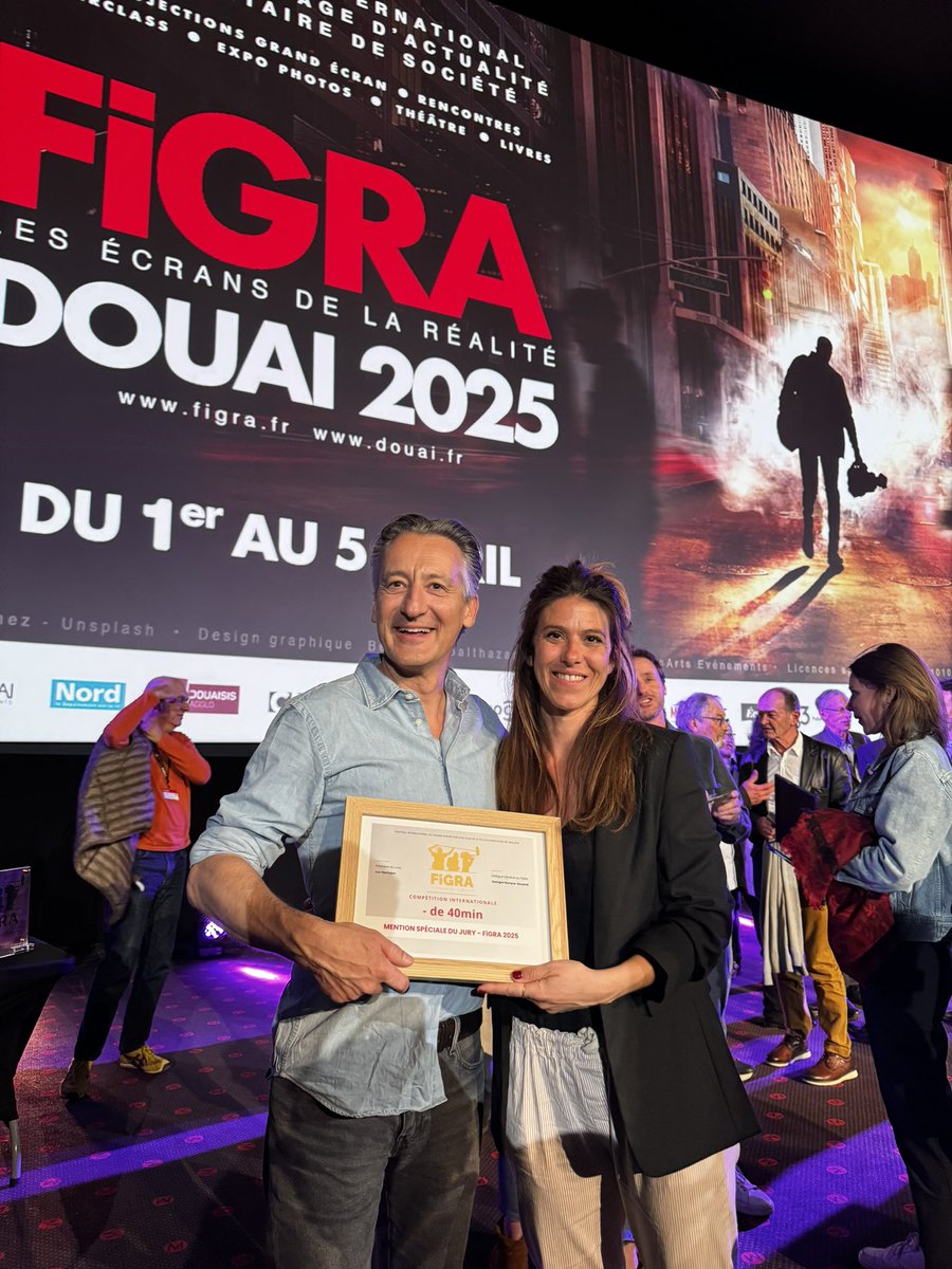 Fabrice Babin (@fabricebabin) on Twitter photo Très honoré d’avoir reçu avec <a href="/FanMorel/">Fanny Morel</a> la mention spéciale du Jury au prestigieux Figra pour notre enquête diffusée dans l’émission @Lignerouge sur #BFMTV.
Un grand merci à Iyad Alasttal, Rami Abou Jamous et leurs collègues de Gaza.
Merci au Jury et à son président Luc Hermann Très honoré d’avoir reçu avec <a href="/FanMorel/">Fanny Morel</a> la mention spéciale du Jury au prestigieux Figra pour notre enquête diffusée dans l’émission @Lignerouge sur #BFMTV.
Un grand merci à Iyad Alasttal, Rami Abou Jamous et leurs collègues de Gaza.
Merci au Jury et à son président Luc Hermann