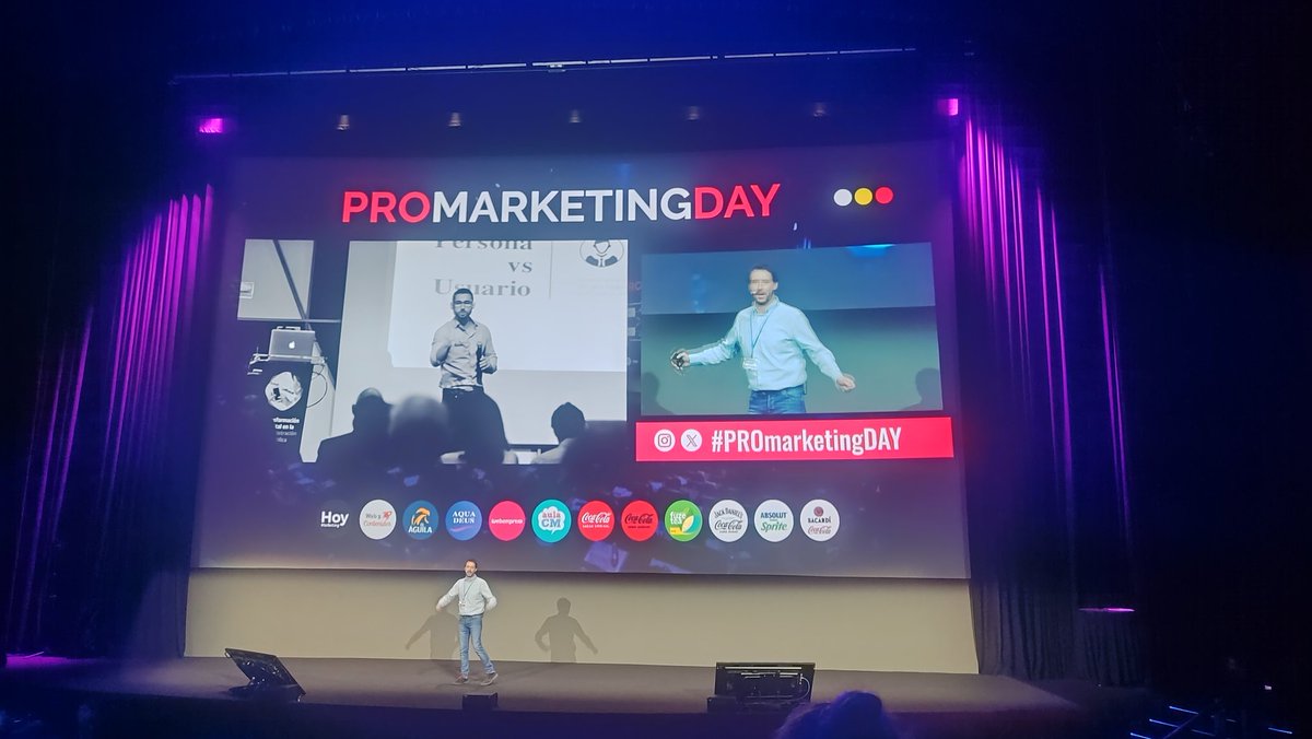 Jordi Lidón llega pisando fuerte en el escenario del #PROmarketingDAY para hablarnos de como comunicar para impactar. 😜

<a href="/aulaCM/">Aula CM - Escuela de Comunicación y Marketing</a> <a href="/promarketingday/">Pro Marketing Day</a>