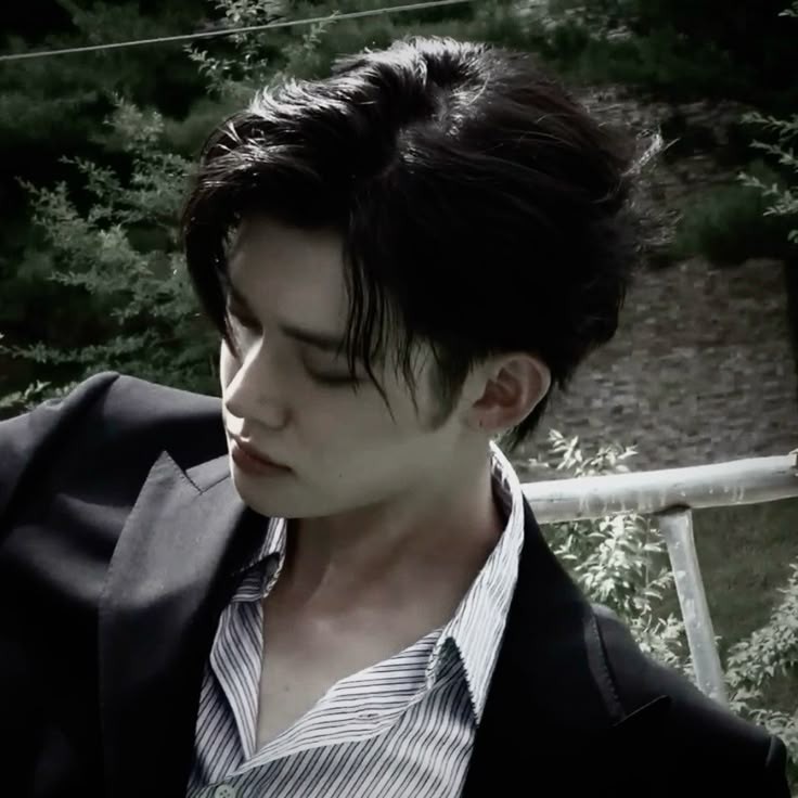 pgymyowl's tweet image. QRTs or RTs would be appreciated!

Hi, it's me again. I'm back in cyber world to meet new mates. I'm 23+, ISTJ, and ♉. I set my eyes on books, coffee, and cooking also baking. I like KPop, Indonesia pop, and western. And I talk about politics.

02 voters and zionist please DNI.