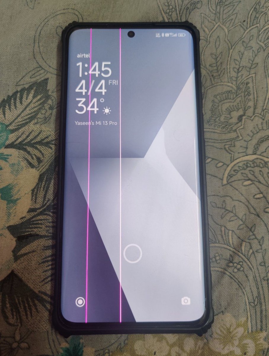 Yaseenvk1997's tweet photo. Called customer care and they just gave me a runaround, still refusing to replace or fix for free. Why pass the buck when your own update is the problem? Shouldn't you be taking responsibility and replacing it for free? #Xiaomi #Xiaomi13Pro #CustomerSupport #Fairness #PoorService https://t.co/NGqgbwvbfM