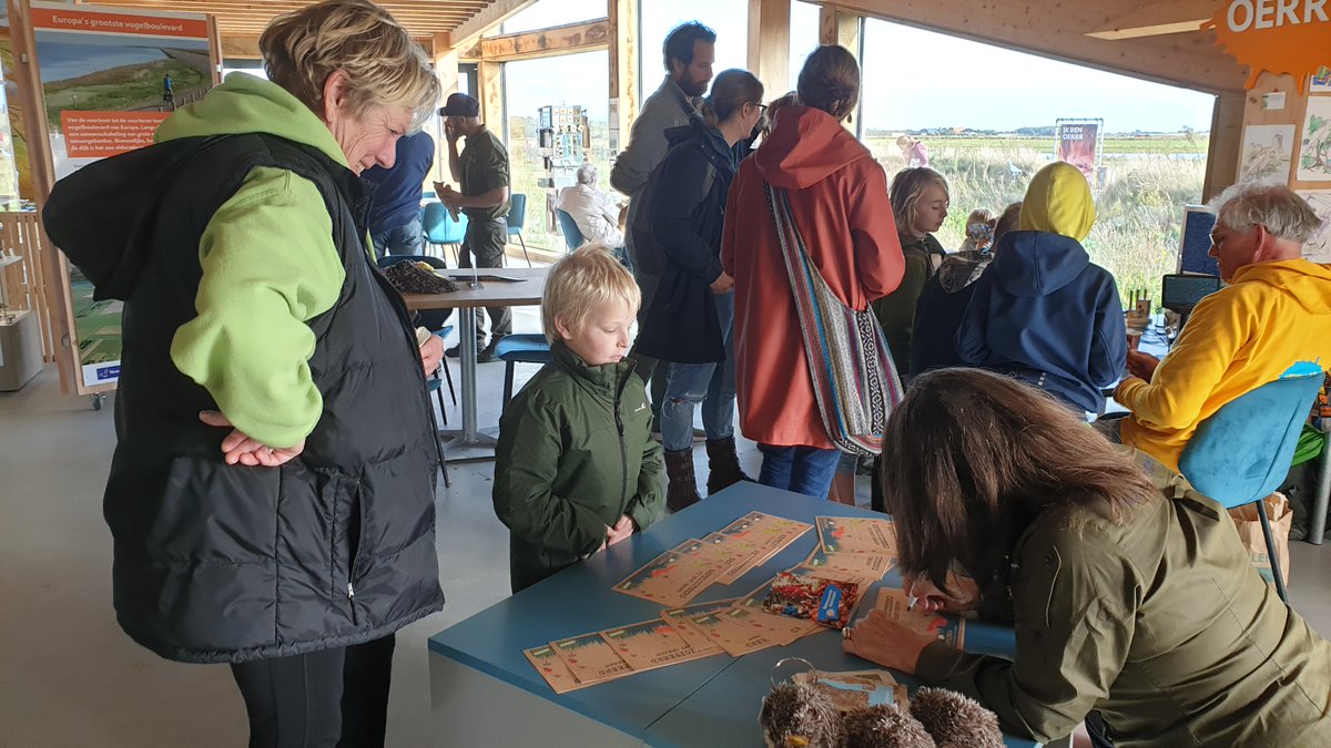 Wil jij ook graag mensen enthousiast maken over de natuur op Texel en vindt jij het leuk natuurbeschermingsartikelen te verkopen. Dan hebben wij een vacature die bij jou past. Kom werken bij het Natuurcentrum De Marel en het Vogelinformatiecentrum: vogelinformatiecentrum.nl/blog/vacature-…