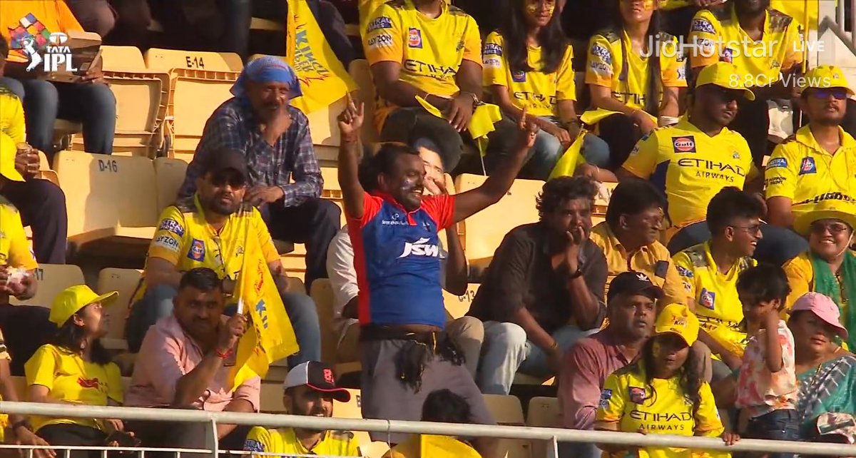 Aatmament's tweet image. या तो विन है या लो लन है ।
पर यहाँ तो विन विन है!
#DCvsCSK