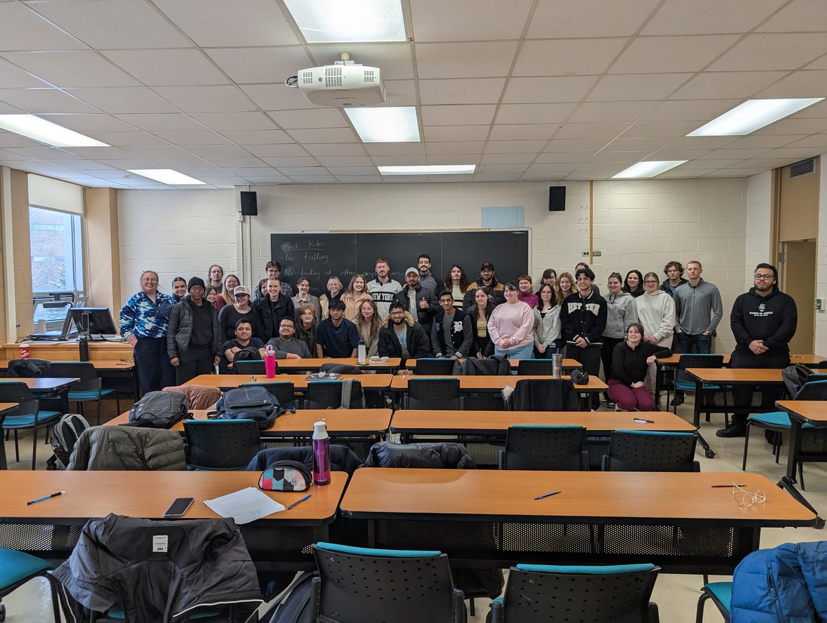 Very big Irish class this semester! This is the crew, minus the 8 who missed the final class. Someone even told me it's the biggest Irish class in the world outside of Ireland.

It's been an absolute blast teaching Irish in Newfoundland these past two years. Thanks all involved x