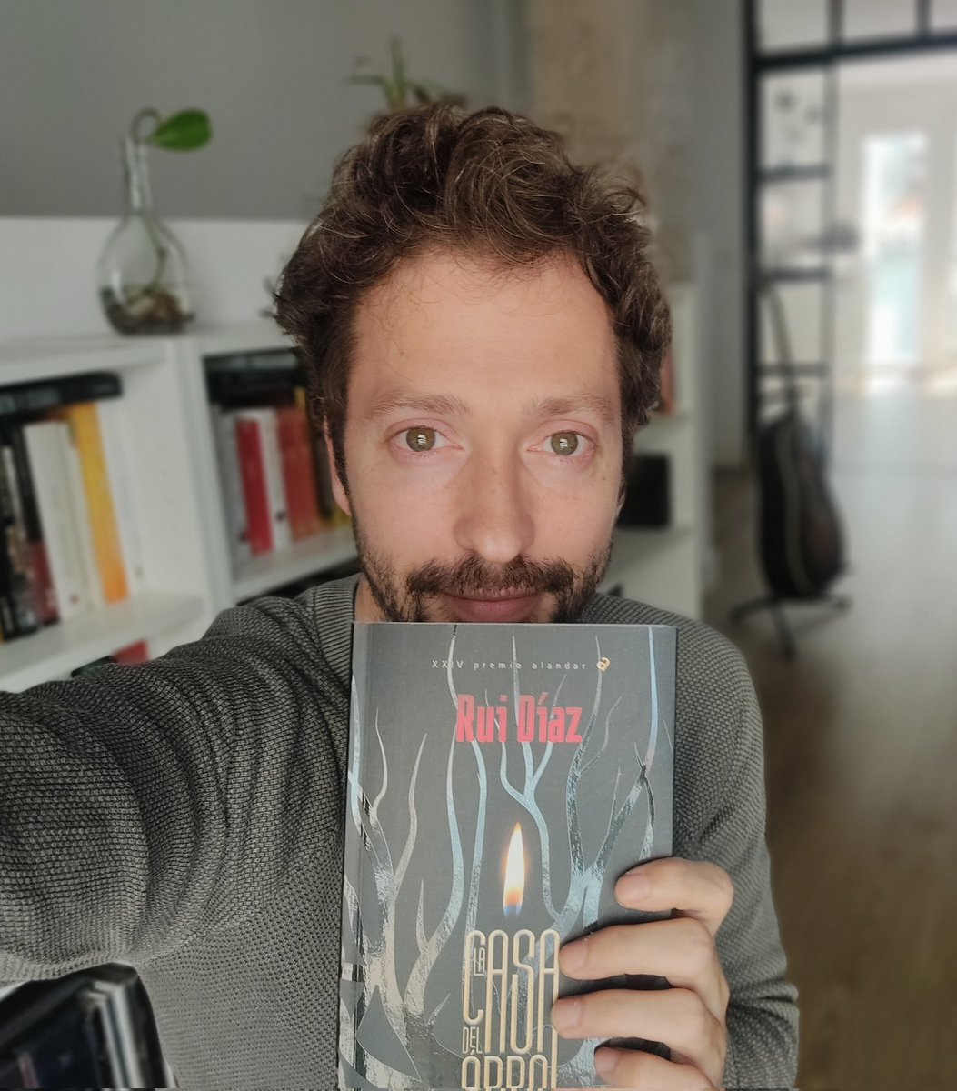 10 de abril, 10 de abril, 10deabril, 10dabril, 10dabil, 10dil, 10, 10, 10...
Publica <a href="/Edelvives/">Edelvives</a> 
🏚️La casa del árbol🏚️