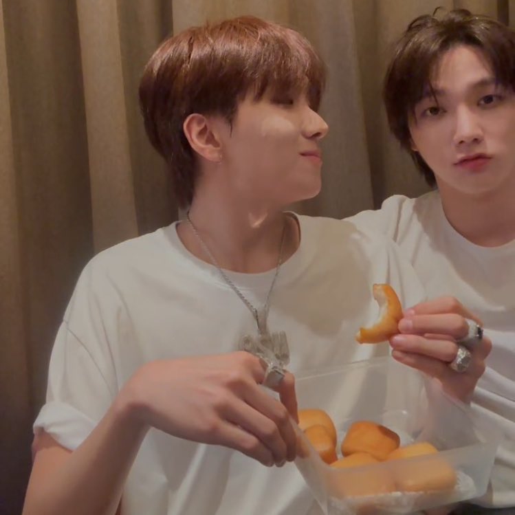 .         왑-                                 아형 너무 맛있슴다
