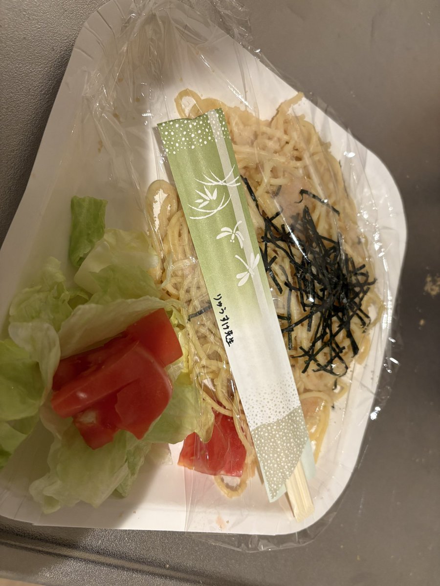 SERENO_GYM's tweet photo. セレーノキャンプ2日目！！
朝ごはんはサンドウィッチとコーンスープ🥪
夜はたらこパスタ🍝
朝も夜もおいしかったなー☺️

お昼は「おかずやさん」というお弁当屋さんに用意していただきましたが、絶品のお弁当でした🍙
夜は自由時間に交流深めてました😁

練習風景は？笑

#SERENOクッキング部 https://t.co/Vrs1INz4gH