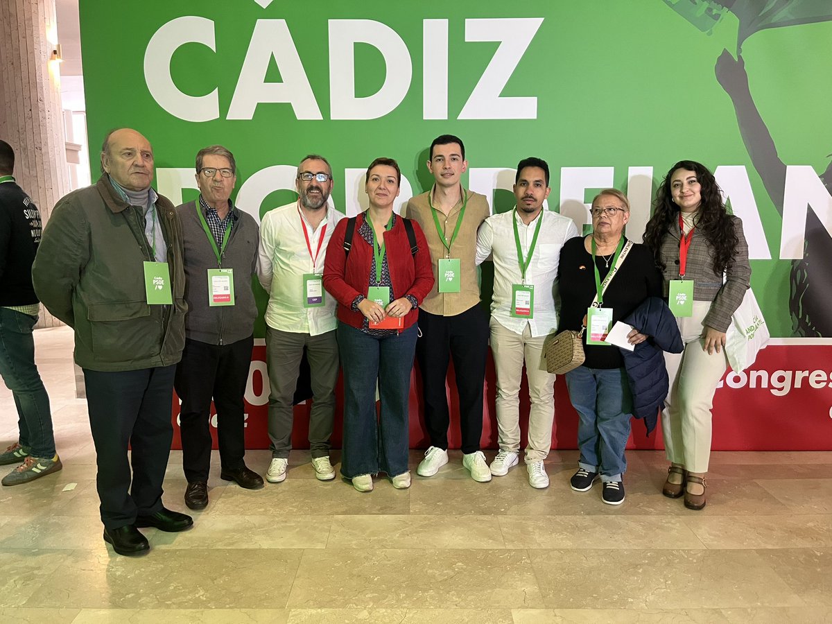 psoelalinea's tweet photo. Delegación de la agrupación de La Línea de la Concepción presente en el 15º Congreso del @psoecadiz, participando activamente en los debates y reafirmando nuestro compromiso con el proyecto socialista en la provincia de Cádiz . #LaLineadelagente #EspañaAvanza #AndalucíaPorDelante https://t.co/MmGR2fusxB