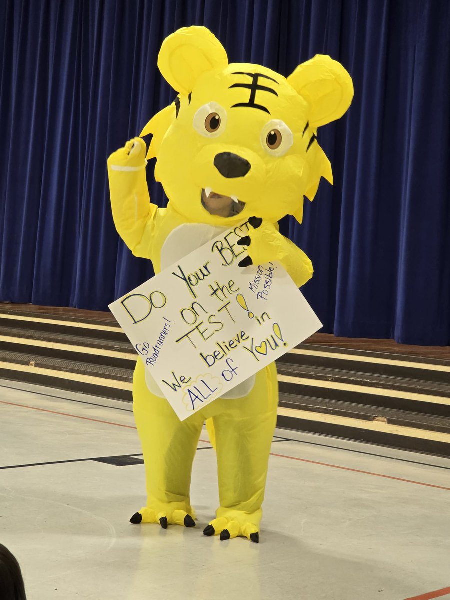 A huge thank you to our amazing instructional coaches, librarian, and IT team for all your help with the STAAR pep rally! Your support, creativity, and teamwork made the event a great success. I truly couldn’t have done it without you, and I’m so grateful for everything you did.