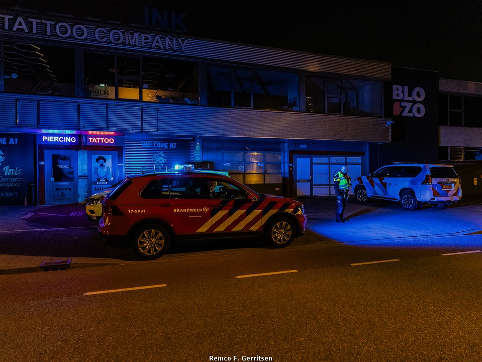 Zeer grote brand in loods in Vlaardingen