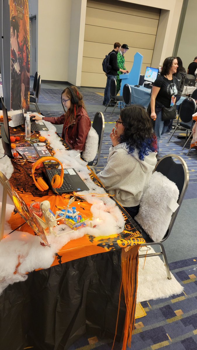 LegendExGames's tweet image. #AwesomeCon day 2! Stop by Salon I to play the demo of our newest game, Demon Daycare, and get some cute stickers!