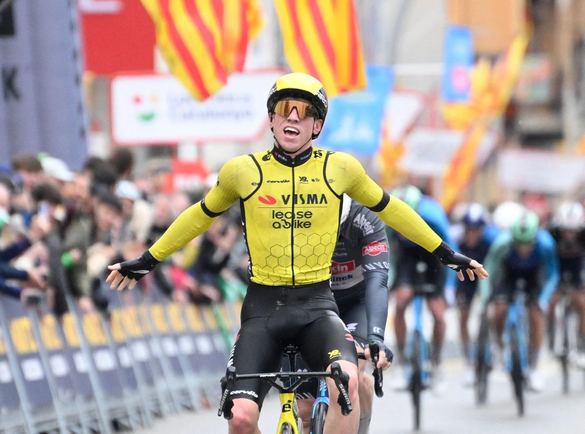 Cyclingmewsfeed's tweet photo. Matthew Brennan could ride a unicycle in his childhood, but has since forgotten how to. https://t.co/chncvtIN8w