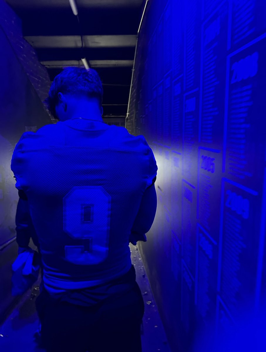 Thank you <a href="/AdamCox38/">Adam Cox</a> and <a href="/DrakeBulldogsFB/">Drake Football</a> for the amazing visit. Can’t wait to get back up to Des Moines!
 <a href="/SCHSBulldogFB/">SC Bulldog Football</a> <a href="/sixstarfootball/">Six Star Football | PLUS+</a> <a href="/6starfootballMO/">Six Star Football | MISSOURI</a> <a href="/CoachJoeWoodley/">Coach Joe Woodley</a> <a href="/coachqgriffith/">Quincy Griffith</a> <a href="/Coach_VasquezAJ/">A.J. Vasquez</a> <a href="/CoachDAdams/">Drew Adams</a> <a href="/BouchardFred/">Fred Bouchard</a> <a href="/MidMOHSFB/">Mid-Mo HS Football</a> <a href="/PrepRedzoneMO/">Prep Redzone Missouri</a> <a href="/JPRockMO/">JP Rock</a>