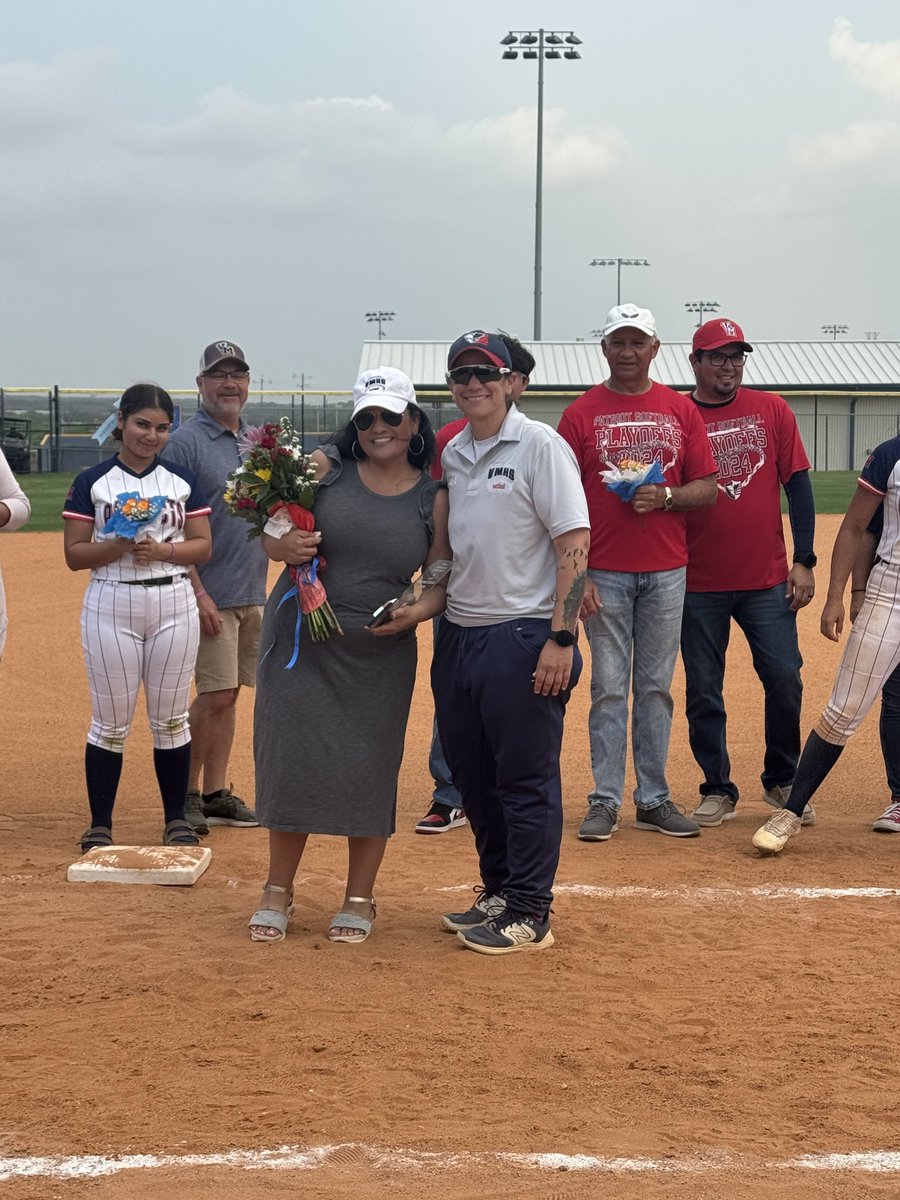 Community Spotlight Member for the 2025 season goes to Mrs. Garza for her support and endless job of feeding our entire program every game! 
<a href="/JISD_ATHLETICS/">Judson ISD Athletics</a> <a href="/SAVeteransHS/">Veterans Memorial High School</a> <a href="/VMHSABC/">VMHS Athletic Booster Club</a> <a href="/VMHSMediaTeam/">VMHS Media</a>