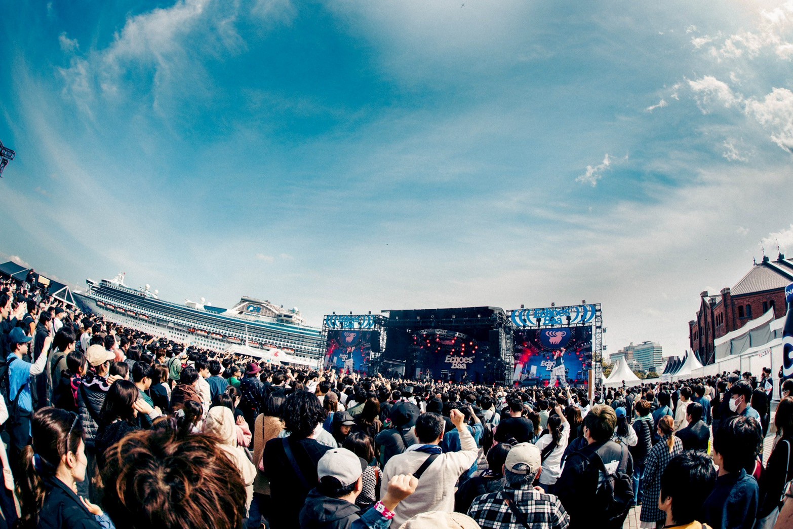 GnxAV36aAAANBVu?format=jpg&name=large