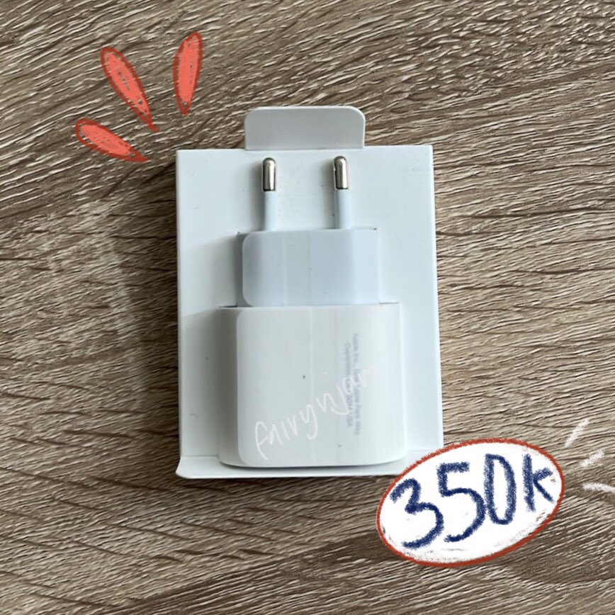 fairynjam's tweet photo. wts — want to sell

kepala charger iphone ori 
💰 350k (nego)
📪 tangerang
💌 details on dm. shopee avail!

pernah dipake sekali buat nyoba :D
t. jual adaptor apple original digimap ibox https://t.co/04xSi7Wq8f
