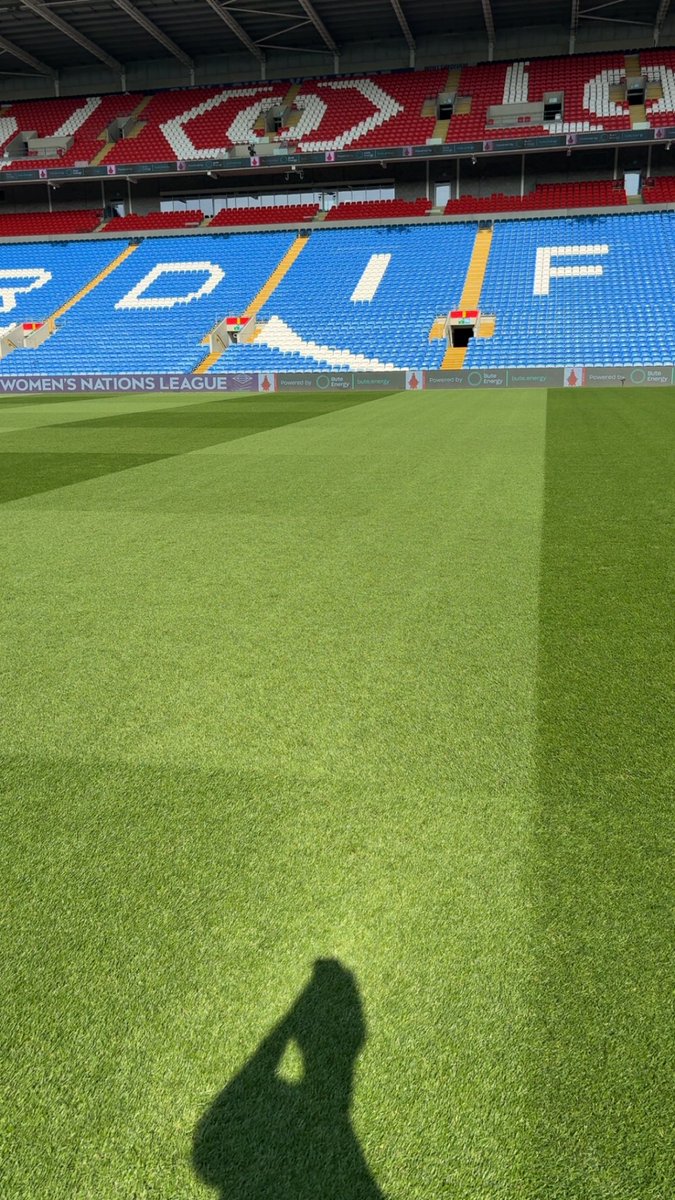 liamjjjames's tweet image. Another crazy week 4 games and training session. Wales women last night and finishing off with our  @CF11Academy u18s today. 🐦 ⚽️👌🏻