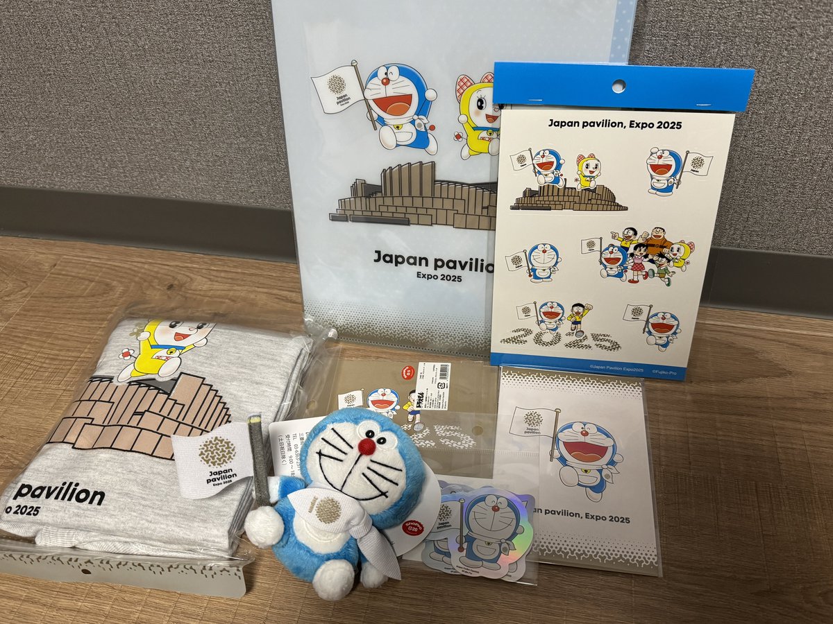 万博 日本館 ドラえもん グッズ 6点セット パンフレット付