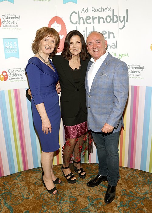 Adi Roche and #AliHewson at Liz and Noel's Chernobyl Lunch. 
Photos with Ryan Tubridy, Mary Kennedy, Noel Kelly.

📸 Brian McEvoy
