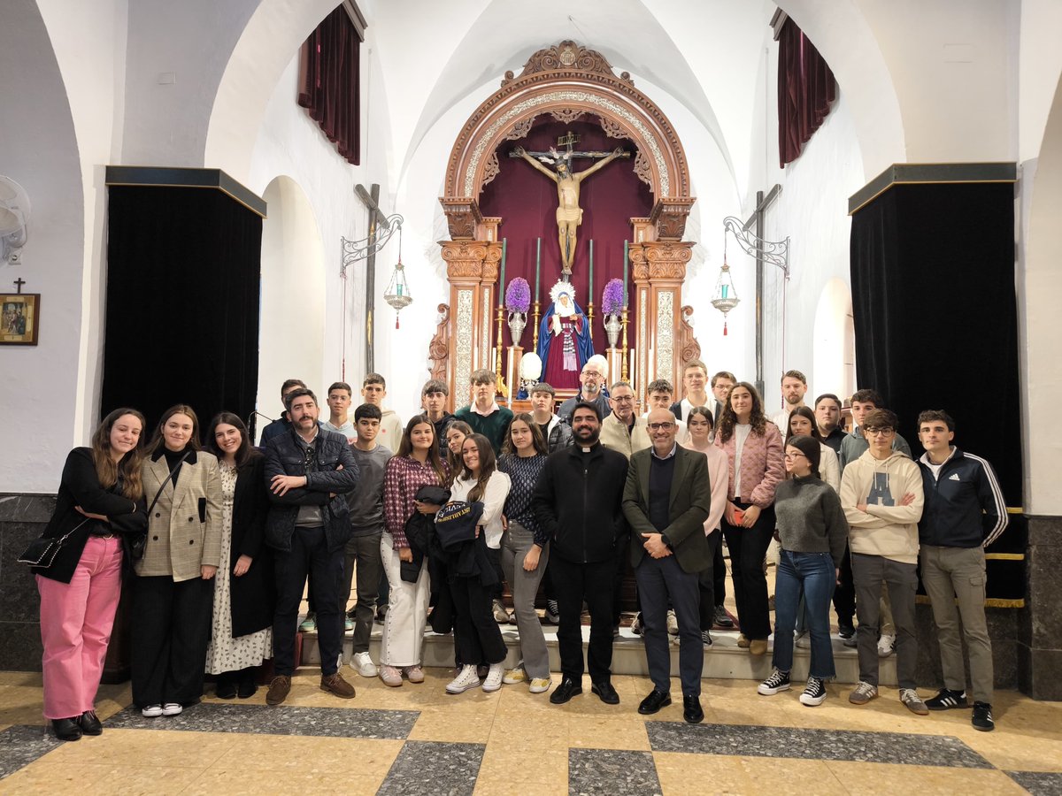 -FORMACIÓN-En la mañana de este sábado se ha celebrado la sesión de formación previa a la Jura de Reglas, que tendrá lugar el Viernes de Dolores, para los hermanos que han cumplido 14 años de edad y para los nuevos hermanos, mayores de esa edad, que han ingresado en la Hermandad.