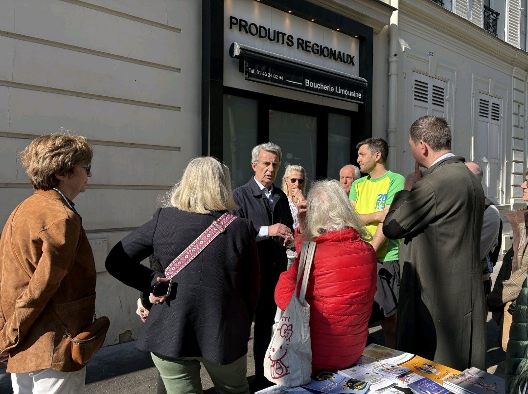 210ème visite de quartier ce matin à <a href="/VilledeNeuilly/">Ville de Neuilly</a> ... Loin des dérives de la politique nationale, mais près des réalités, pour écouter, expliquer et dialoguer. La dissociation des mandats locaux et  nationaux a degradé un lien démocratique dont le terrain reste le socle ...