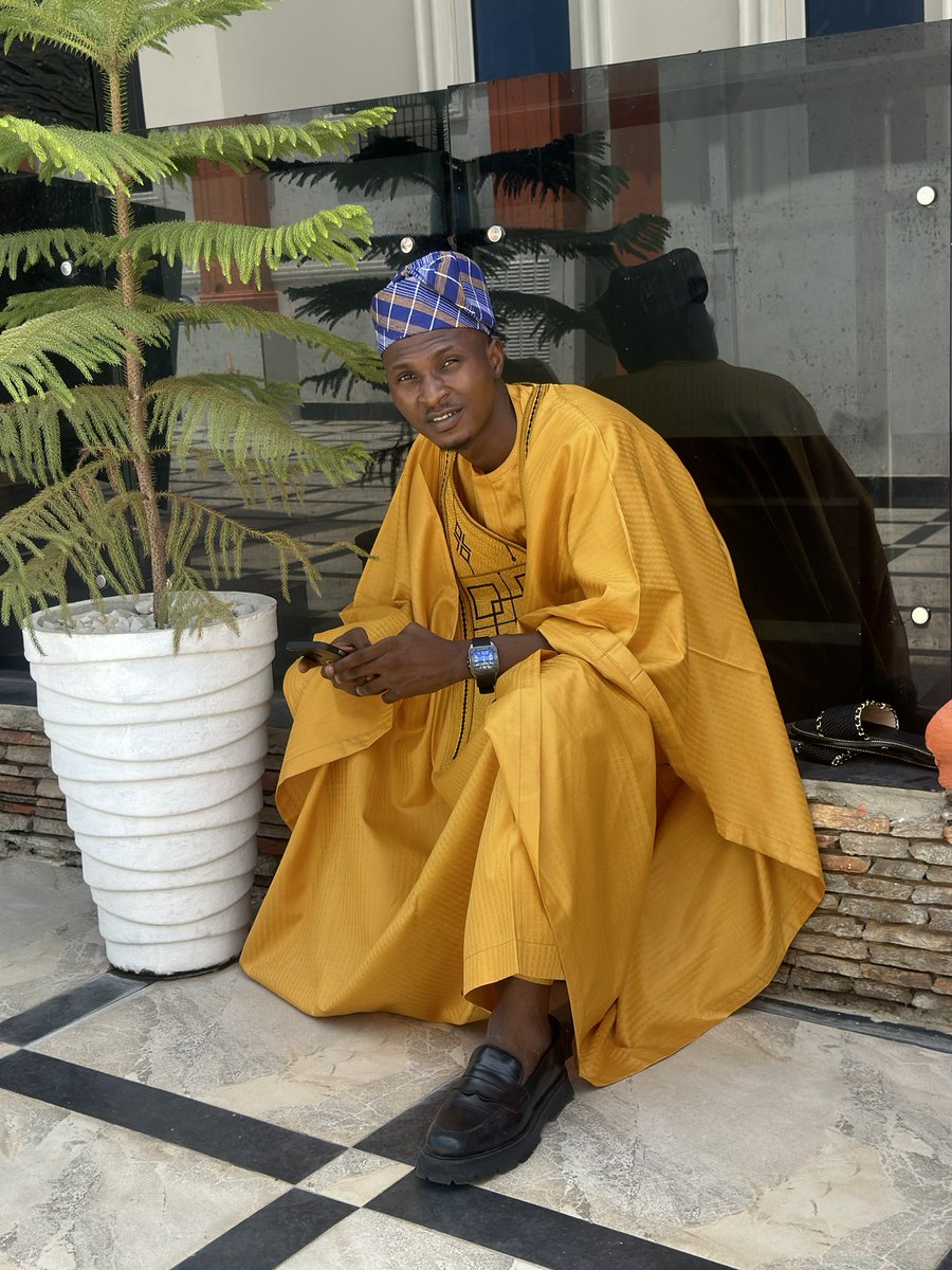 JayWisdom19's tweet photo. Saturday for #Owanbe jade tan sehh 💛

Styled ✂️ : @chrizapparel https://t.co/h1l37QRkAL