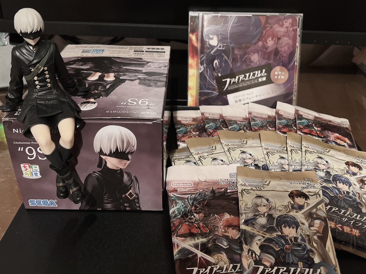 そしてそして！今日は1日りつき(<a href="/RiTsukii_FE/">りつき</a> )さんが一緒にお祝いしてくれました🤞🤞
素敵な誕プレもいただきまして..✨まさか令和の時代にサイファのブースターパックをいただくなんて夢にも思っていませんでした笑