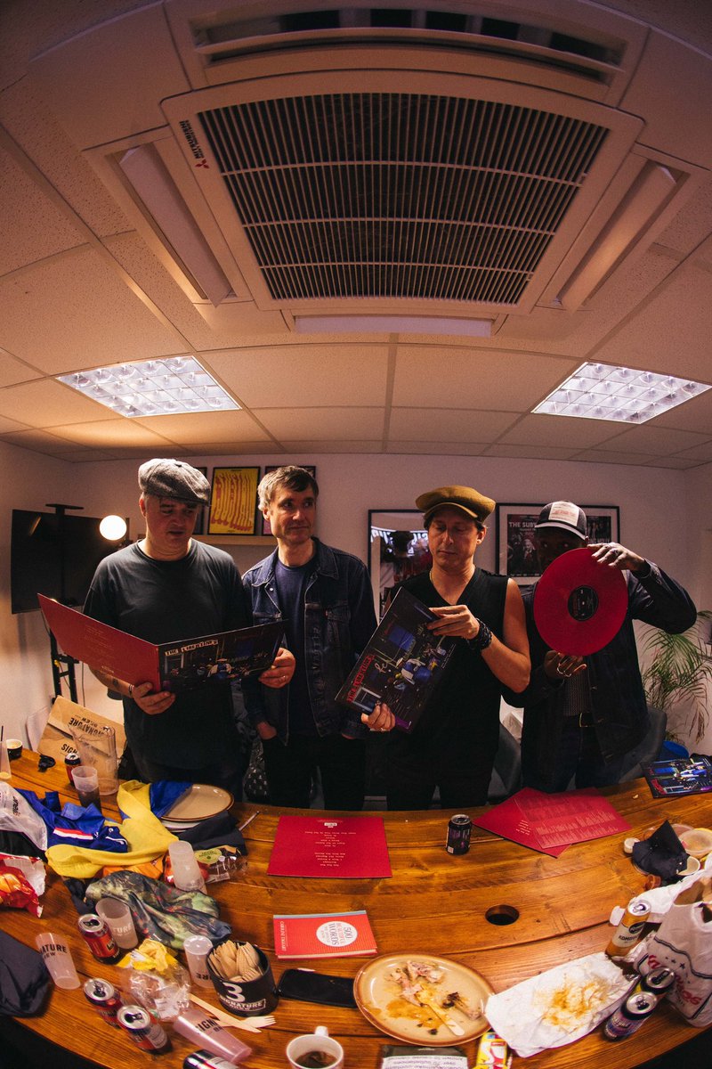 1 year of AQOTEE ❤️

thelibertines.tmstor.es