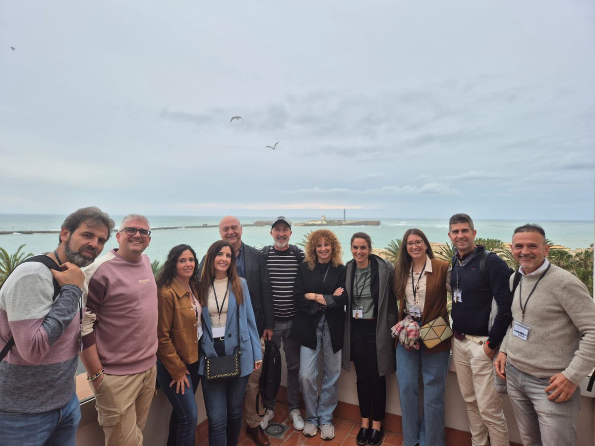 Maru G. Barderas (@marugbarderas) on Twitter photo Q honor ha sido poder asistir a las Jornadas de PROTEOMICA en Biomedicina, #IproteA-Cadiz🧬 🧑🎓. Feliz de haberos contado el estudio de la conexión cerebro 🧠-Salud CV-corazón ❤️🩹. Gracias a Carmen Durán y a <a href="/educhicano/">Edu Chicano (@educhicano@bsky.social)</a> x la invitación.
<a href="/idiscam/">IDISCAM</a> <a href="/HNParaplejicos/">H. N. Parapléjicos</a> Q honor ha sido poder asistir a las Jornadas de PROTEOMICA en Biomedicina, #IproteA-Cadiz🧬 🧑🎓. Feliz de haberos contado el estudio de la conexión cerebro 🧠-Salud CV-corazón ❤️🩹. Gracias a Carmen Durán y a <a href="/educhicano/">Edu Chicano (@educhicano@bsky.social)</a> x la invitación.
<a href="/idiscam/">IDISCAM</a> <a href="/HNParaplejicos/">H. N. Parapléjicos</a>