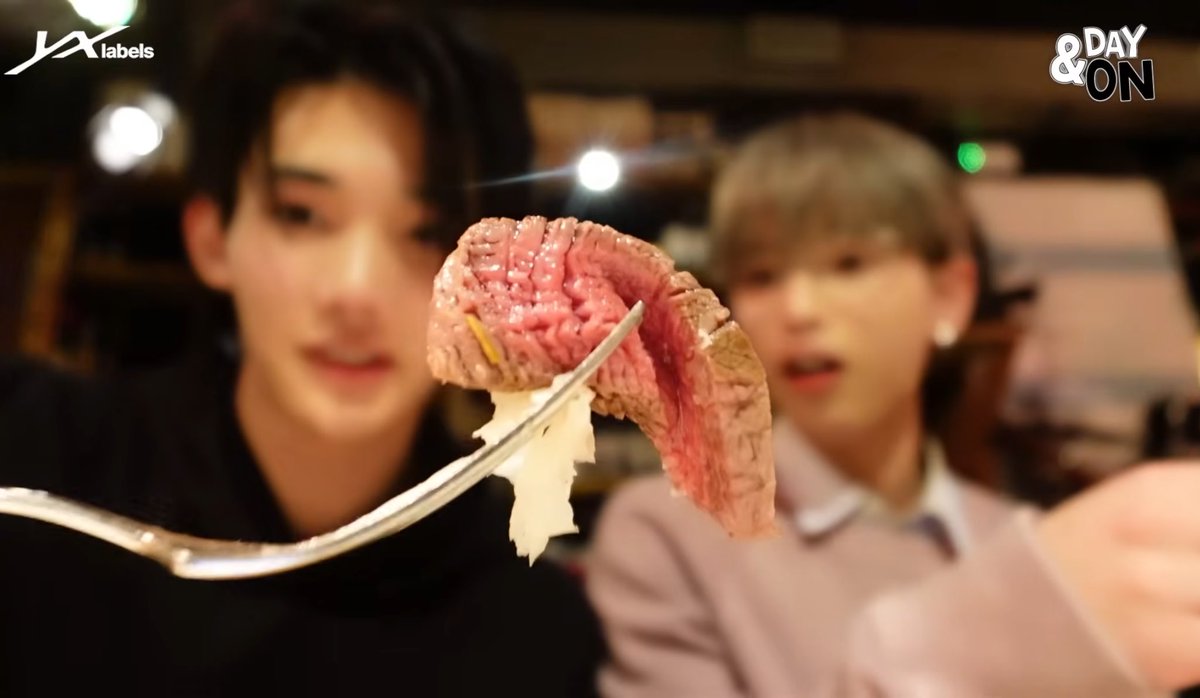 달무리대리티켓팅 tweet media