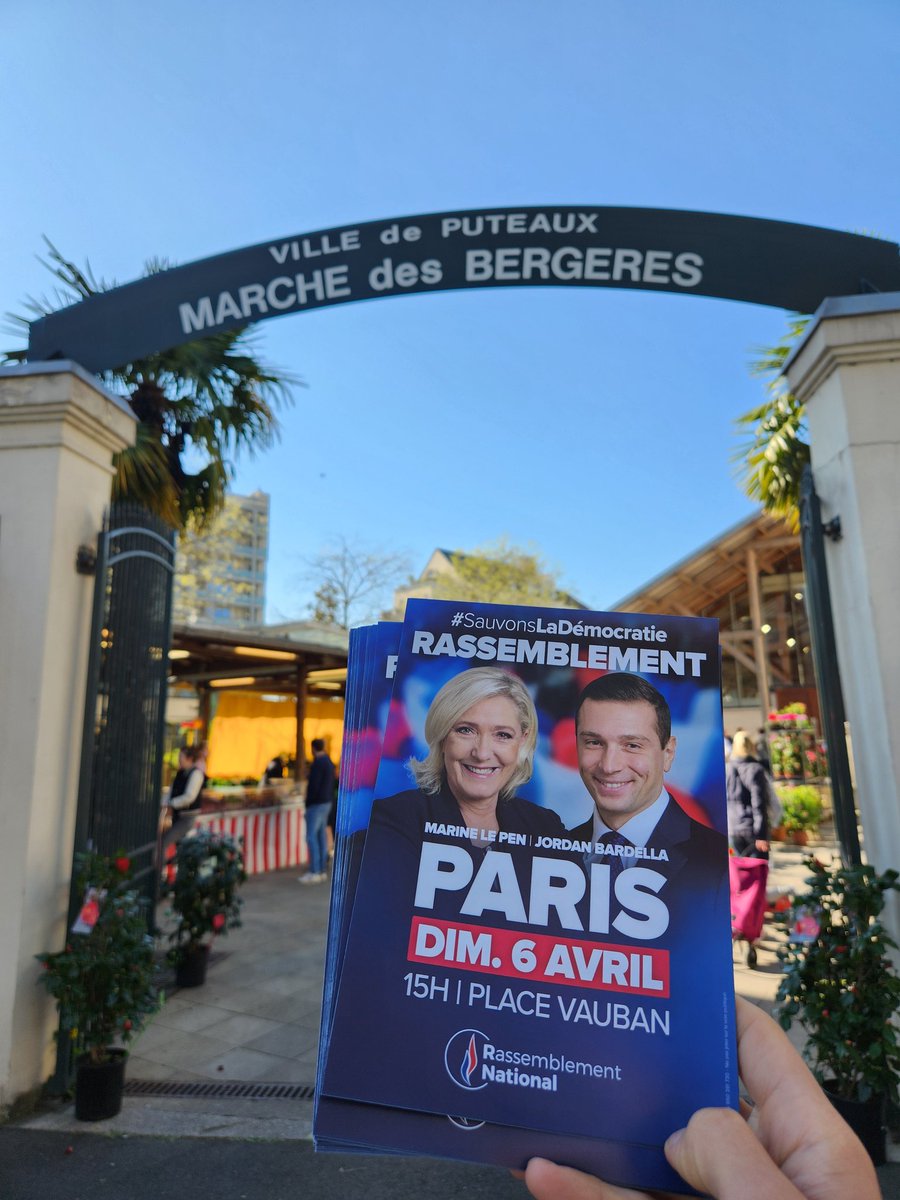 GouraudTheo's tweet image. 🔵 Ce matin, le @RNational_92 était présent à #Puteaux avec @maxencegatto Délégué de la Ville et @IsabelleRN92 Responsable Secteur Nord 

Nombreux sont les putéoliens qui soutiennent Marine 🇨🇵 Ils répondront présent demain à 15h Place Vauban à Paris

@Ch_Versini
@RNJ_92
@RNJ_off