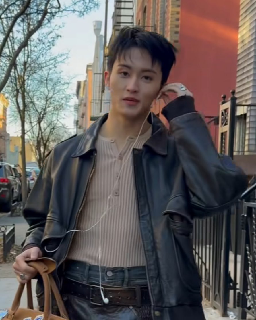 lnwmark every day i pray and cry tweet media