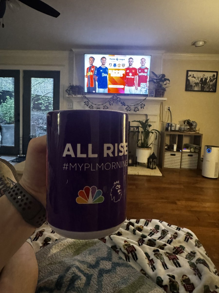 The best way to start a morning is with these pups, some coffee, and the <a href="/PLinUSA/">Premier League USA</a>! Henry and Artie were being cooperative. George was off chasing a squirrel. 🧌 #MyPLMorning