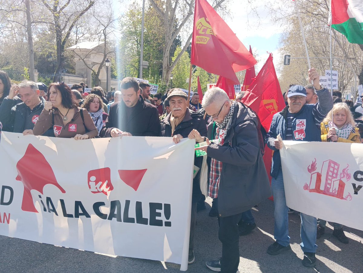 chamberi_iu's tweet photo. Desde IU Chamberi acompañamos a todos los movimientos que luchan por el derecho a una vivienda digna.
Las casas para quien las habita https://t.co/aJXfbFX9lq
