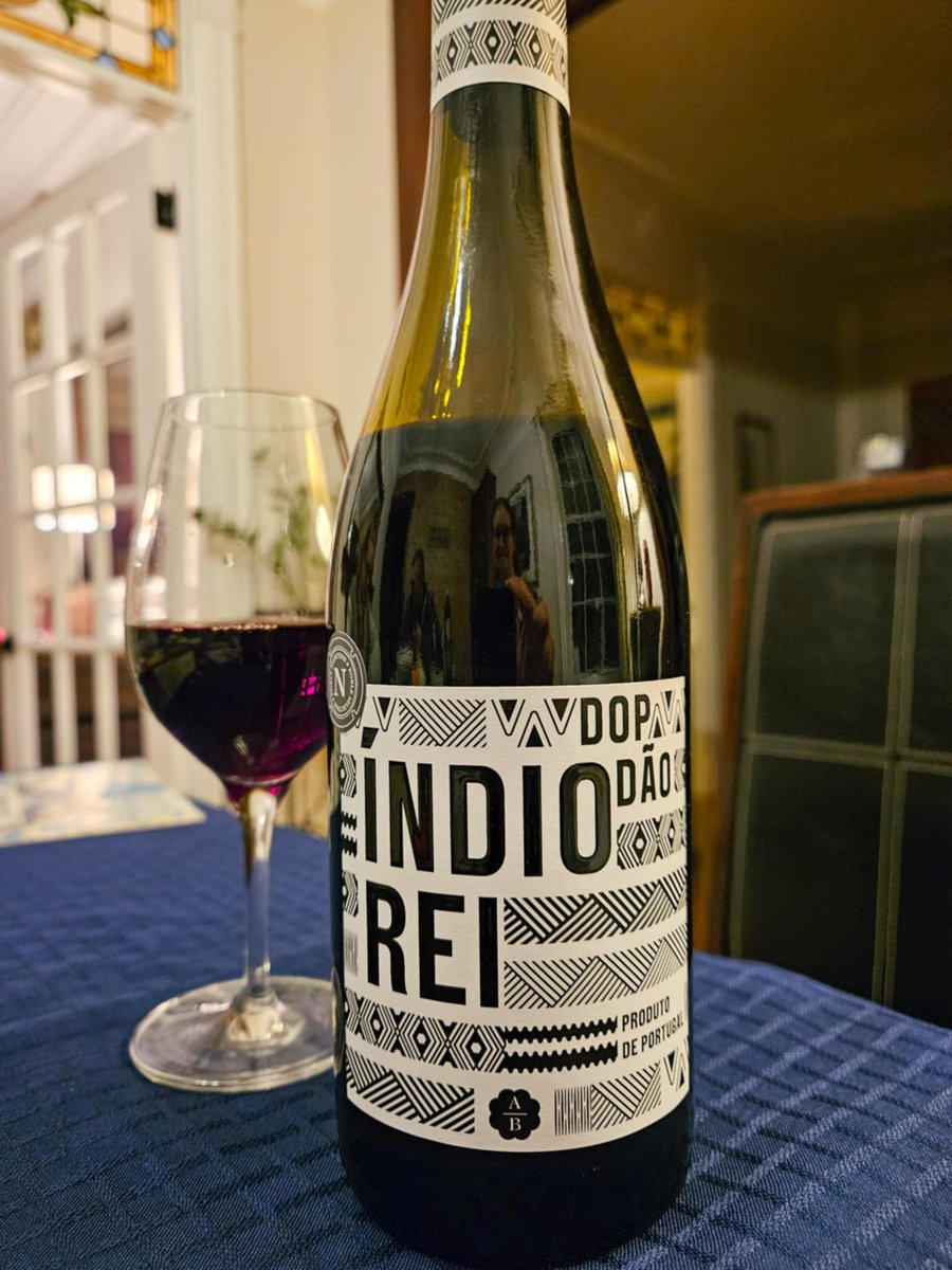 Un des 5 vins pour ce weekend 
Détails ▶️ toutsurlevin.ca/cinq-bouteille…