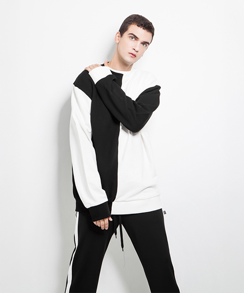 SixbySix Bicolor sweatshirt
￥12,000-