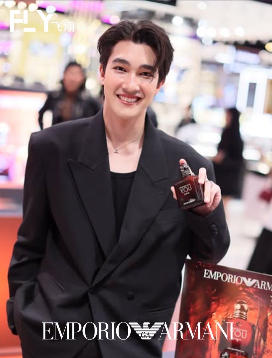 งานเปิดตัวน้ำหอมที่เป็นกระแสมากๆในเมืองนอกตอนนี้กับ Emporio Armani Stronger with you กับ  แมทธิว เดวิด โรเบิร์ตส🩵 ที่มาพร้อมกลิ่นหอมที่น่าหลงใหล เย้ายวน สะท้อนพลังแห่งอิสรภาพจากความเป็นหนึ่งเดียว มาพร้อม 3 กลิ่น ได้แก่ Stronger with you Eau de Toilette, Stronger with you