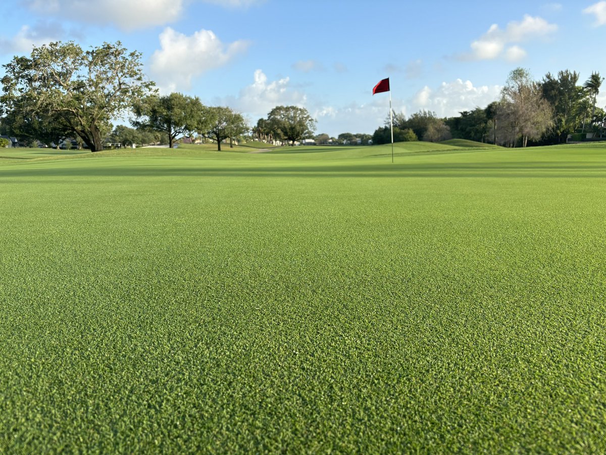 jgoble20's tweet photo. Finally some consistent warm weather ☀️⛳️ https://t.co/EdsHDlAidW